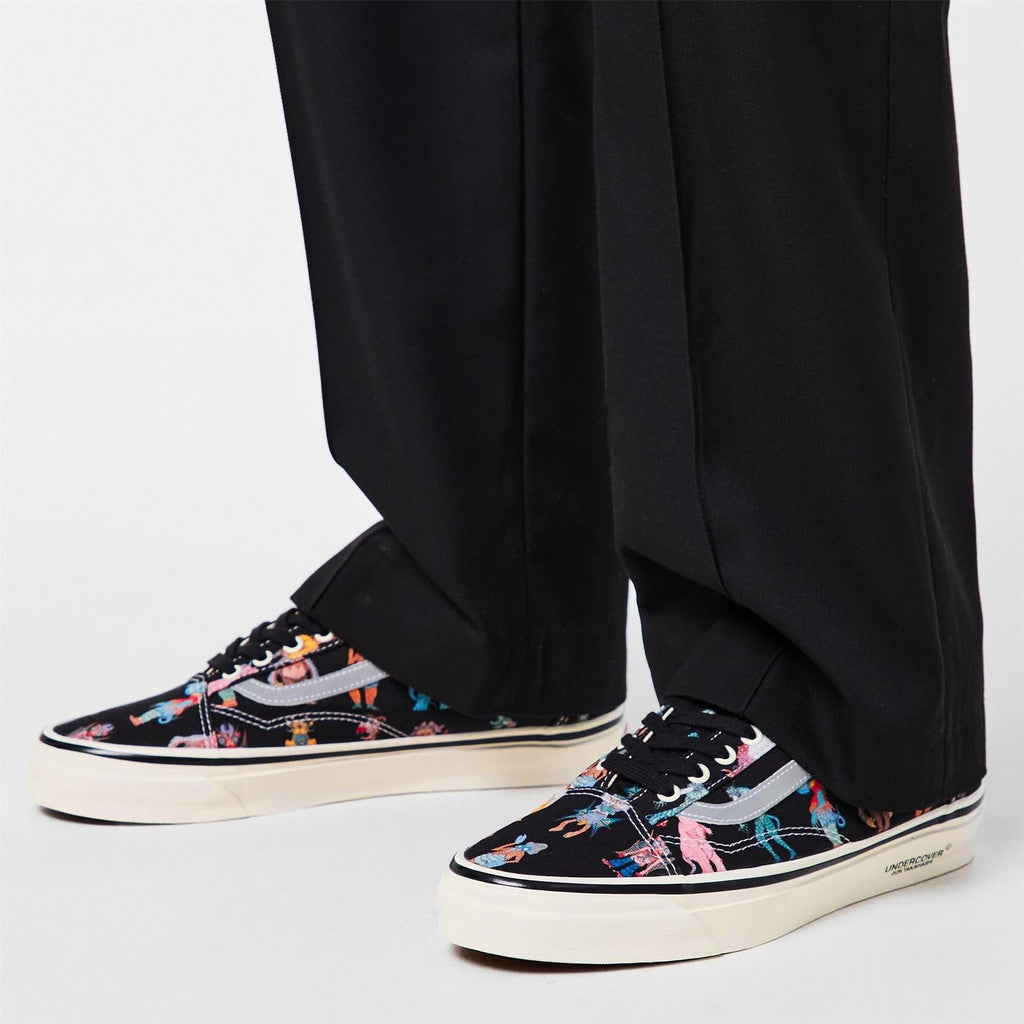 Vans Old Skool Canvasas Lace Up Low Top Trainers
