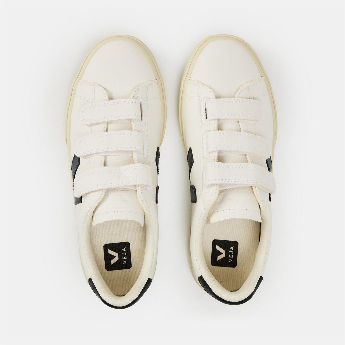 VEJA Womens Recife Leather Velcro Court Trainers