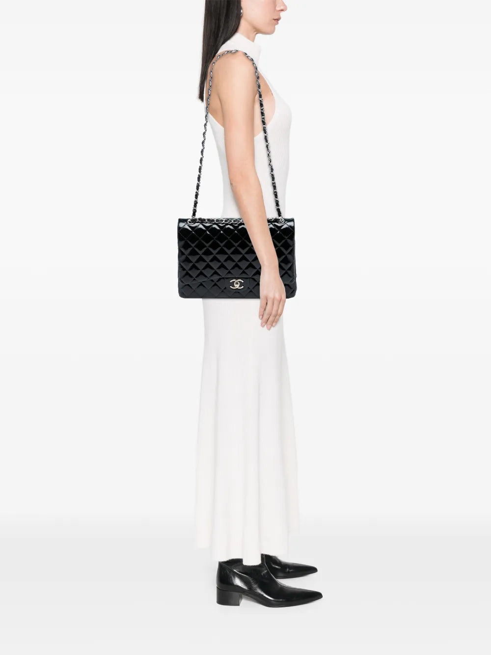 Chanel Pre Owned 2010 2011 Maxi Classic Patent Double Flap Shoulder Bag
