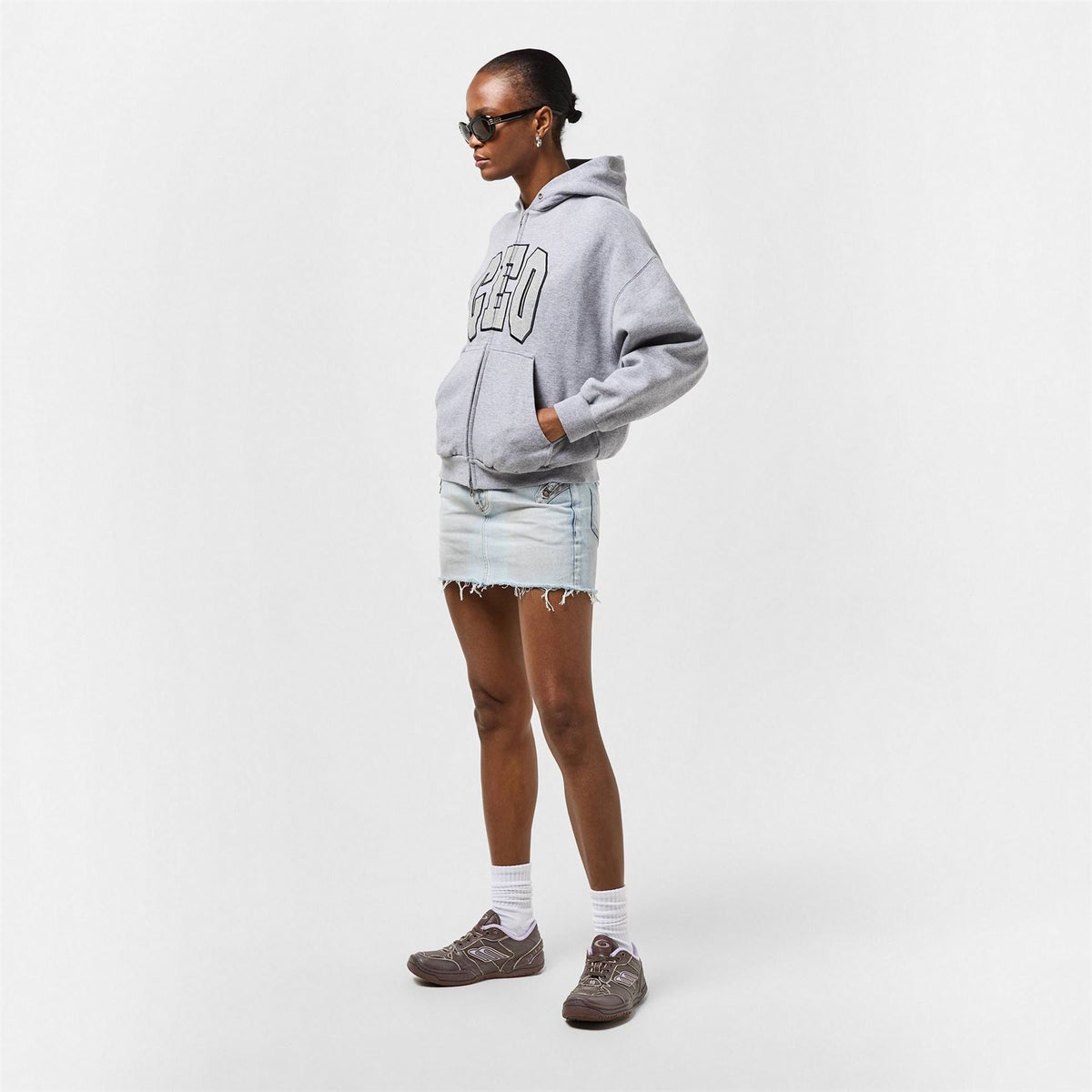 Balenciaga Womens Bal Hamptons Low Top Trainers