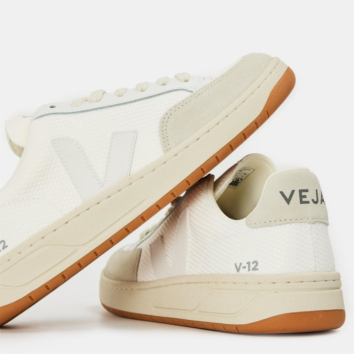 VEJA Womens Court Trainers