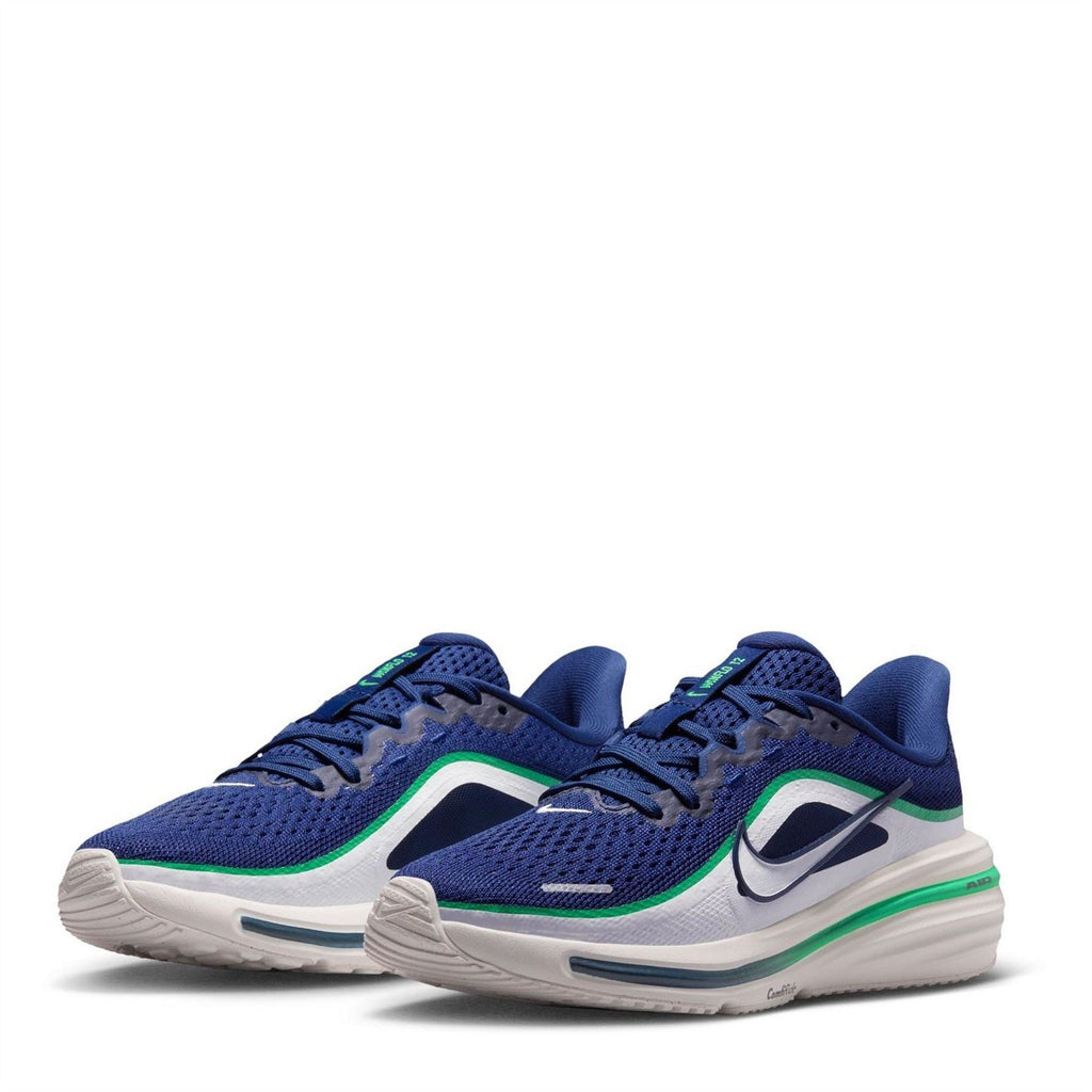 Nike Winflo 12 Low Top Lace-Up Sneakers