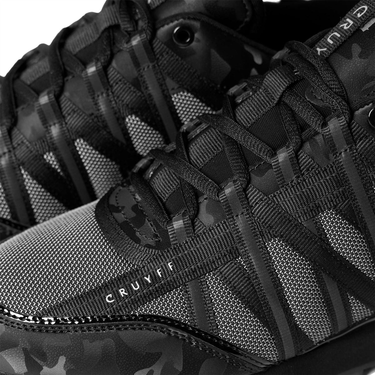 Cruyff Fearia Hex-Tech Trainers